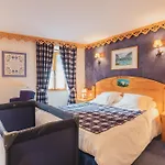 Le Bois Joli Hotel 3*