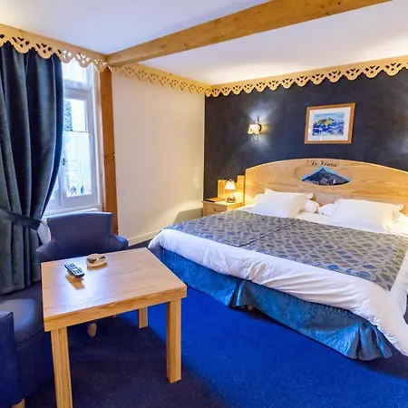 Le Bois Joli Hotel 3*