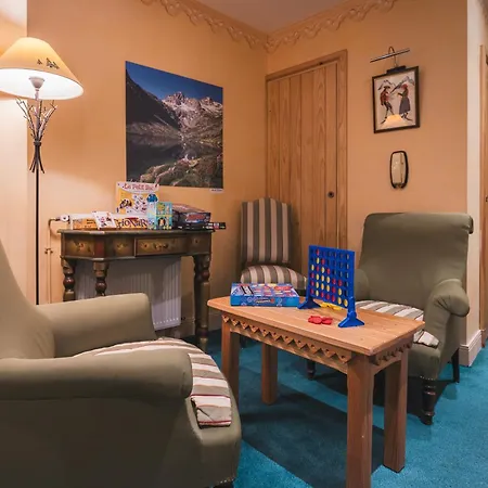 Le Bois Joli Hotel