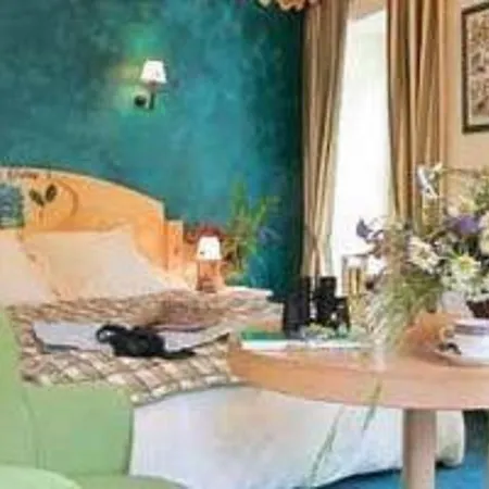 Le Bois Joli Hotel